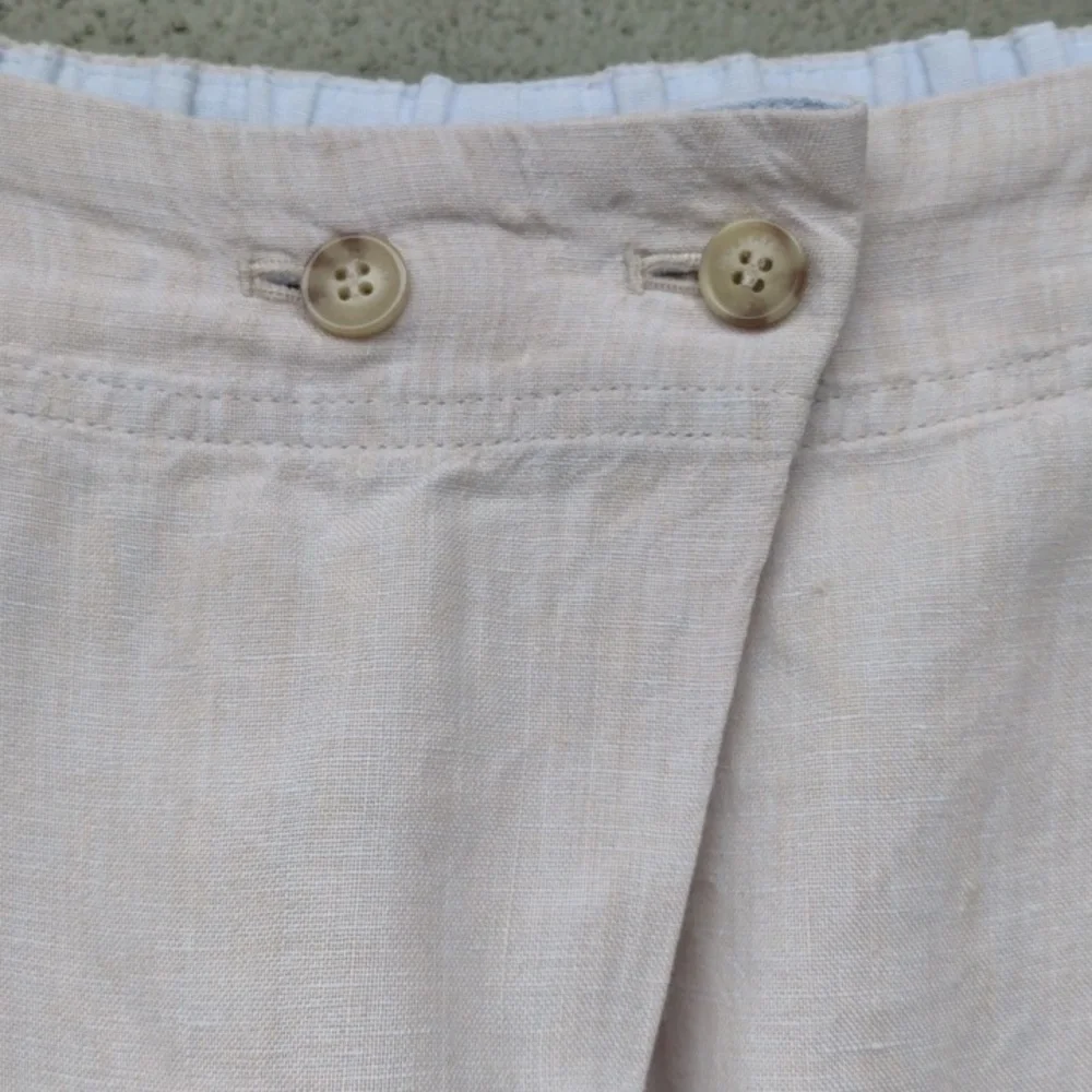 Poetry Cream Linen Shorts 2 - Picture 3 of 8